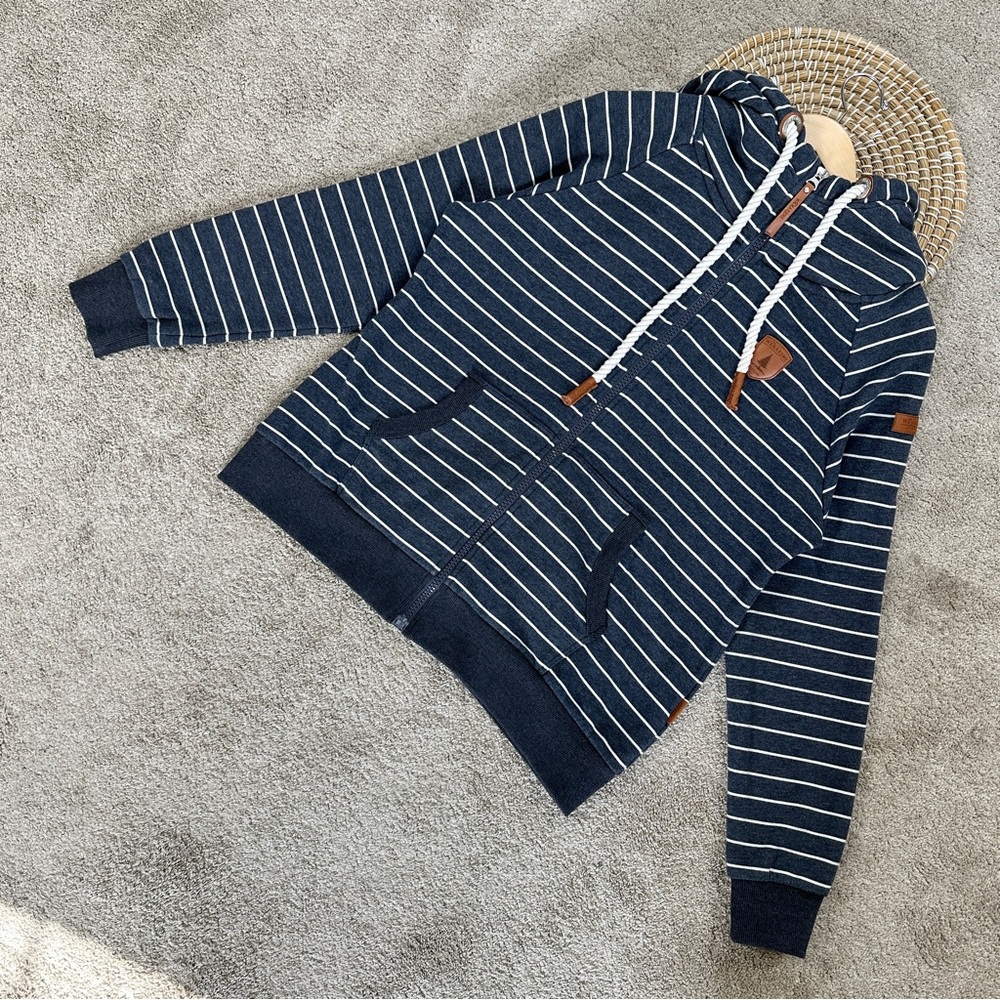 SOLD | Wanakome Women’s Hera Zip Up Sweatshirt Hooded Longsleeve in Navy Stripe - Picture 3 of 16